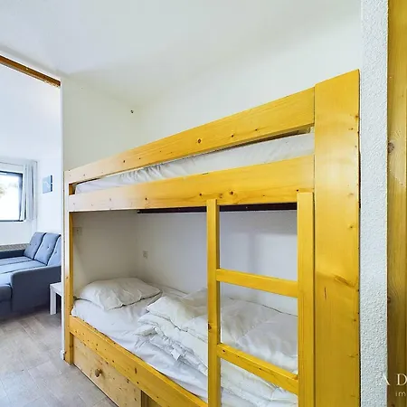 Apartment Refait A Neuf Avec Balcon, Garage Et Acces Direct Aux Pistes, Proche Commerces Et Services - Fr-1-398-623 *
